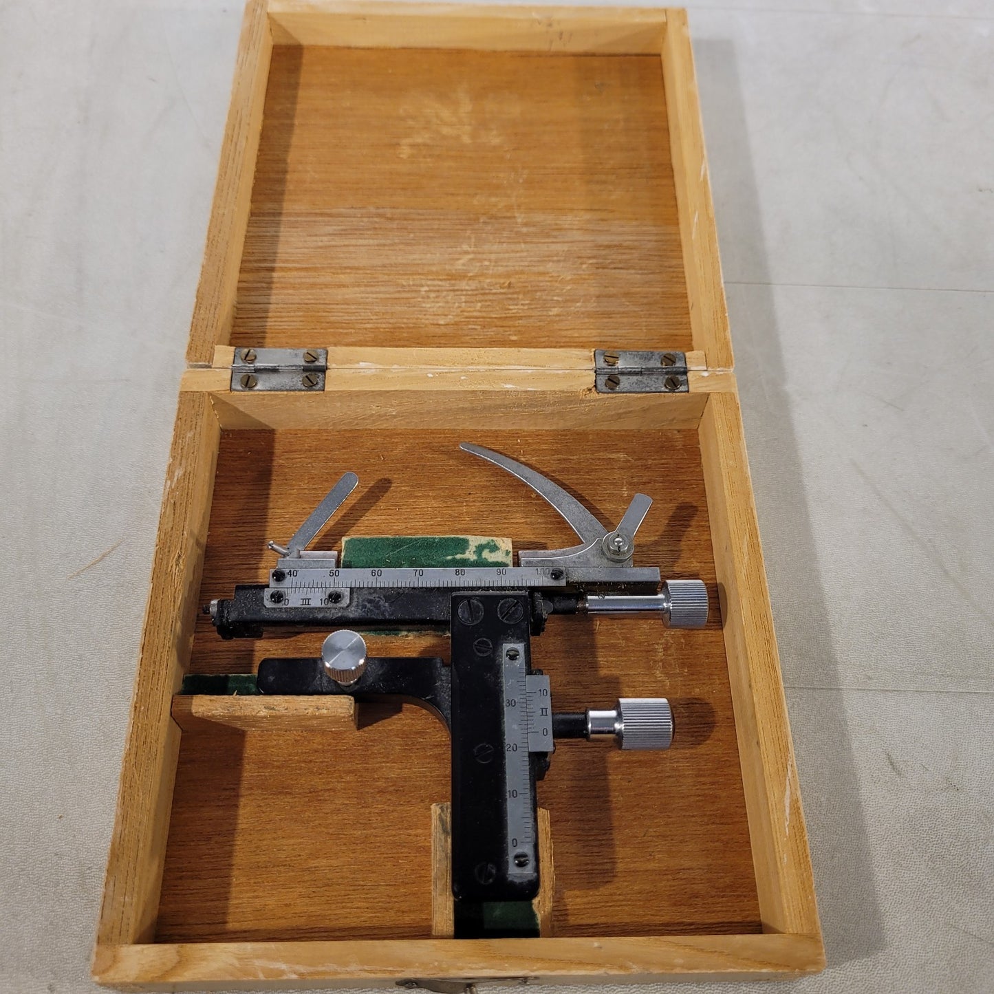 Mechanical Stage For Microscope Slides Movable Attachable XY Stage Caliper