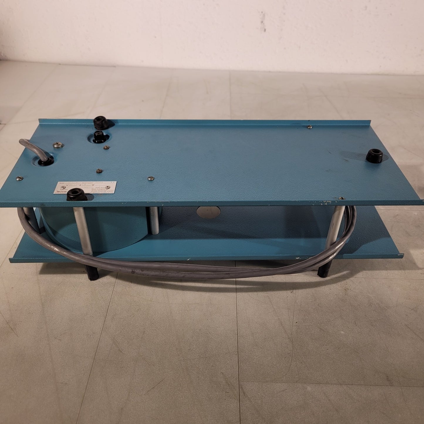 Techne DC2 Motorized Rotary Stage Blue Input 110-125VAC 2A 60hz