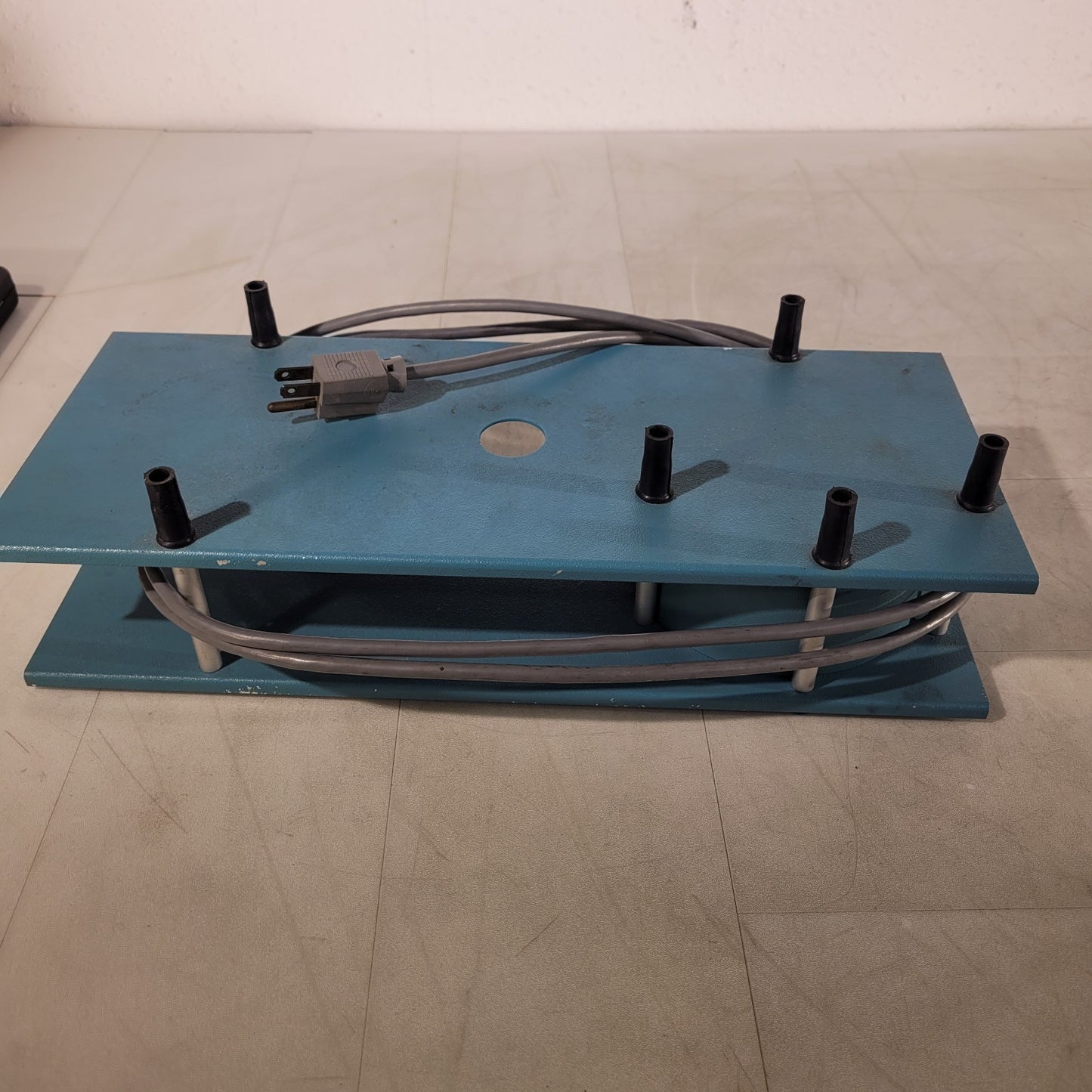 Techne DC2 Motorized Rotary Stage Blue Input 110-125VAC 2A 60hz