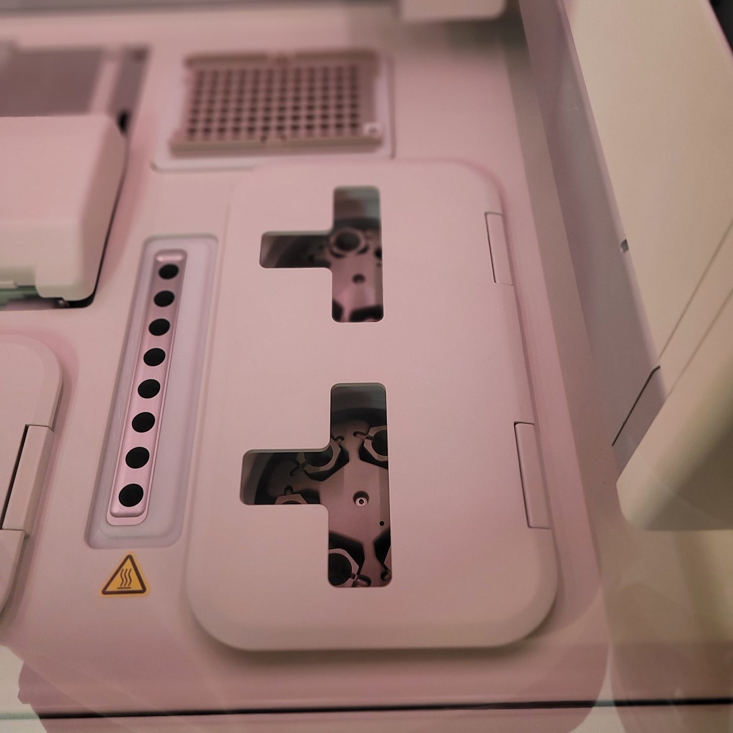 Thermo Fisher Ion Torrent GeneStudio S5 Semiconductor Sequencer + Ion Chef