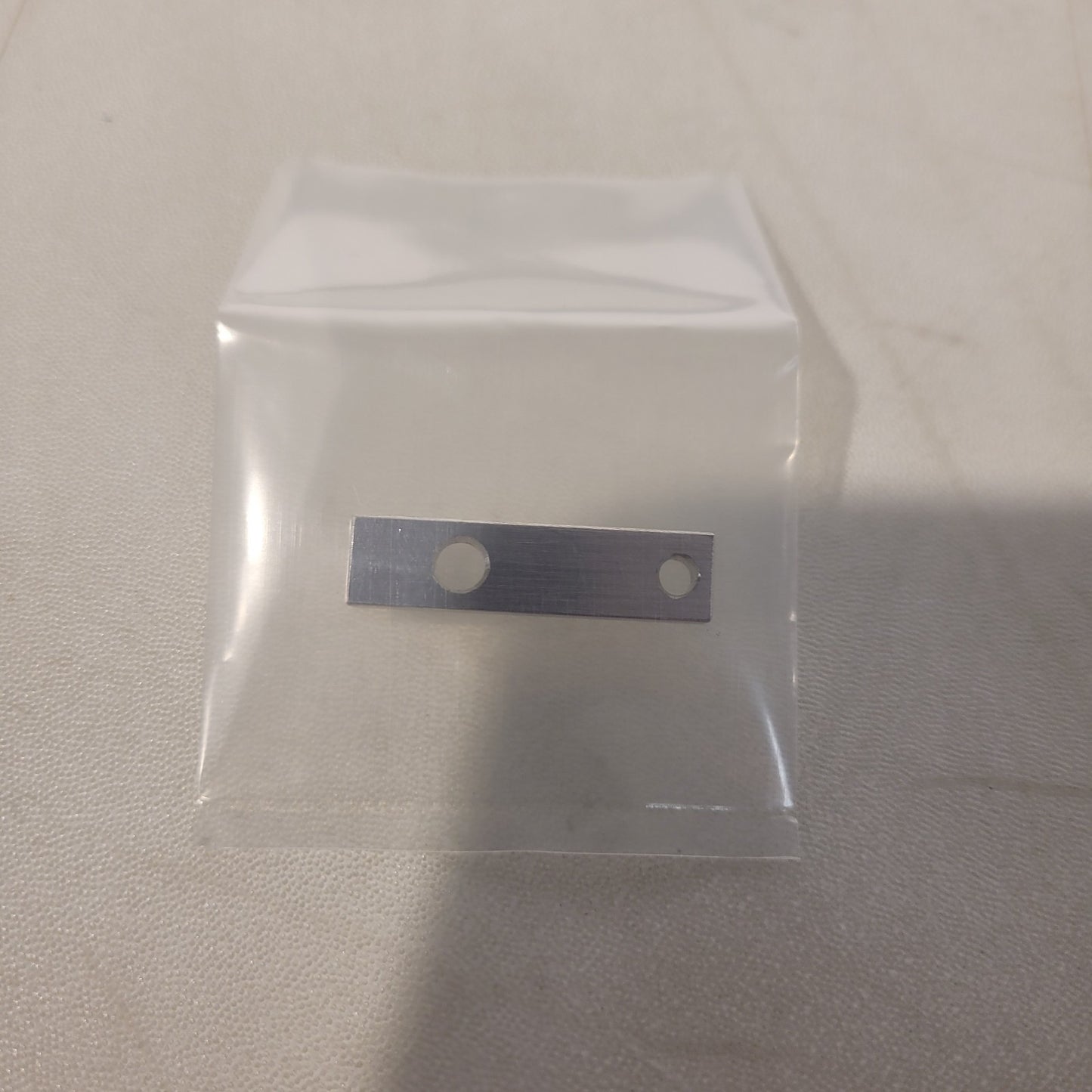 Metricon Prism Spacer Bar Block 32mm X 4mm X 8mm New Open Box