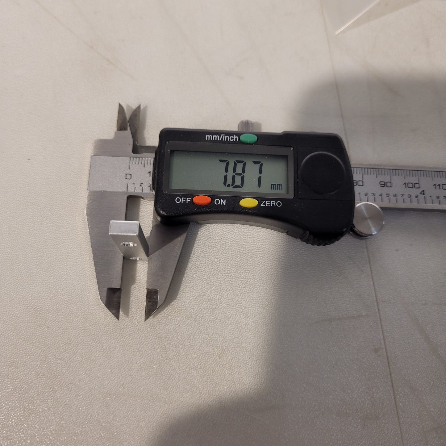 Metricon Prism Spacer Bar Block 32mm X 4mm X 8mm New Open Box