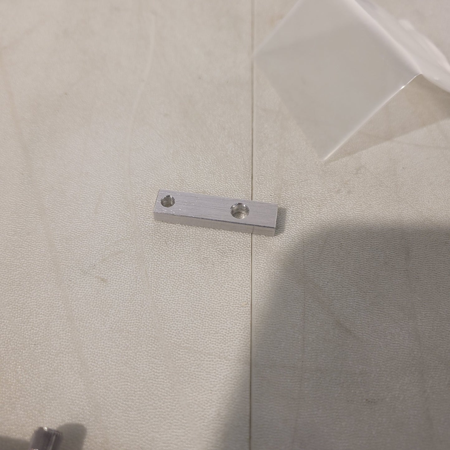 Metricon Prism Spacer Bar Block 32mm X 4mm X 8mm New Open Box