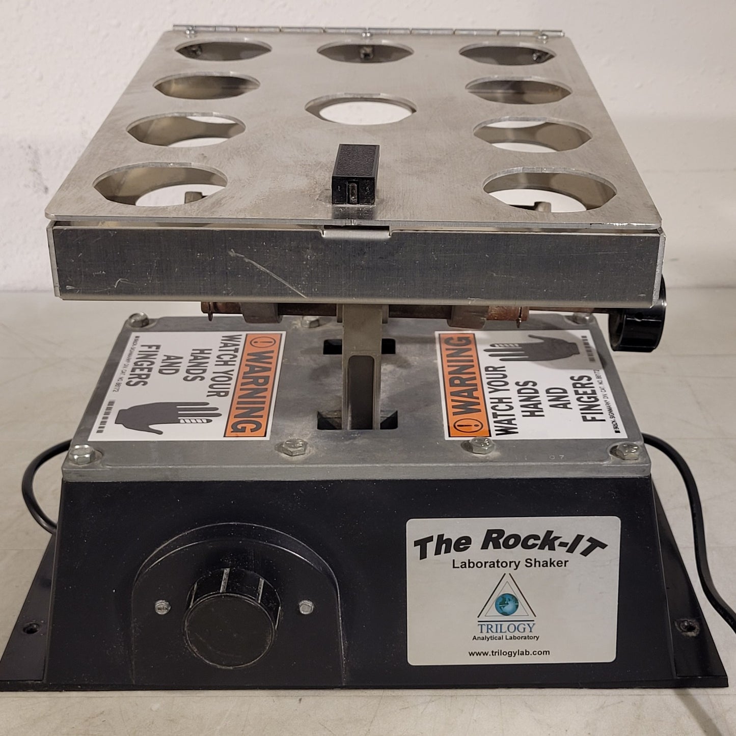 Trilogy Lab The Rock-It Laboratory Shaker Urine Cup Adjustable Timer 10 Holders