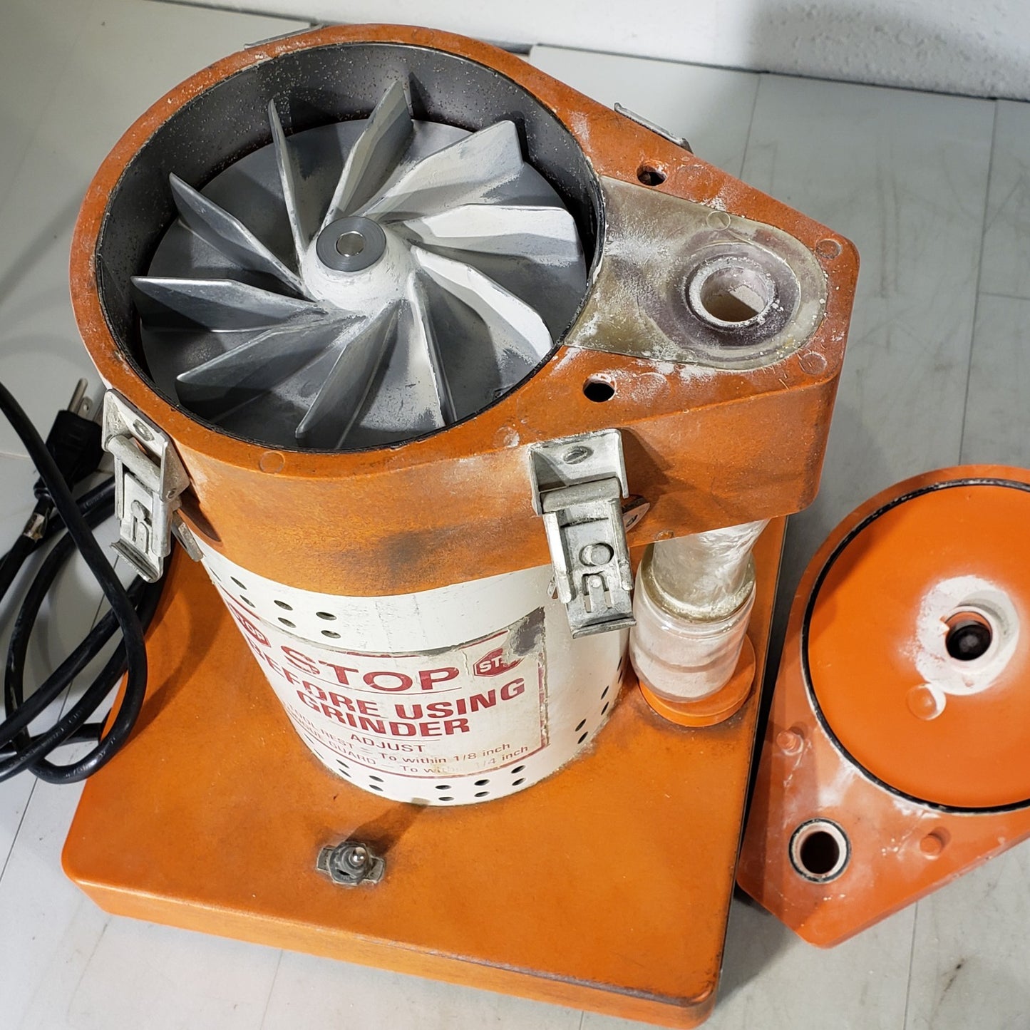 UDY 3010-030 Cyclone Sample Mill Grinder With Extra Parts - TESTED SPINS UP