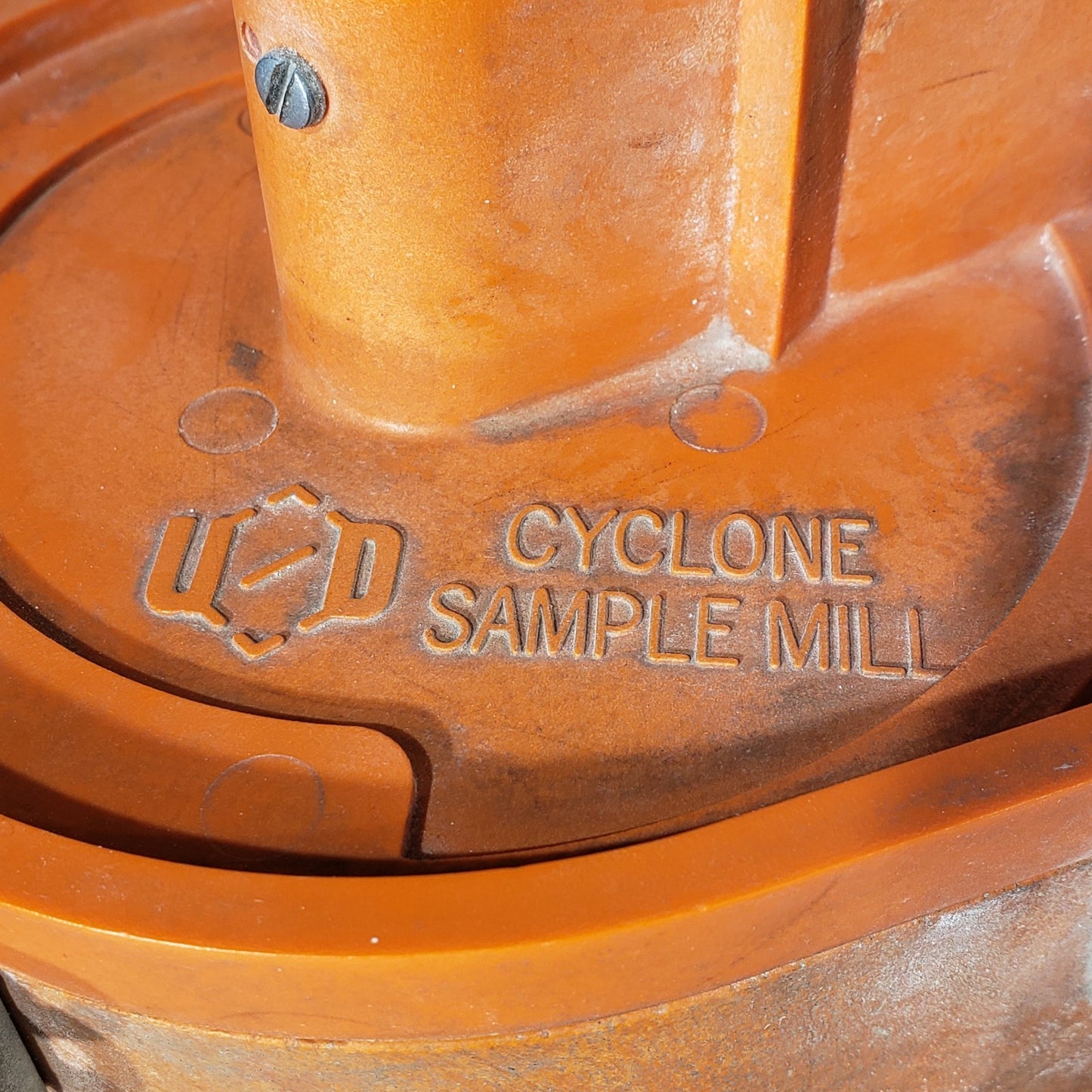 UDY 3010-030 Cyclone Sample Mill Grinder With Extra Parts - TESTED SPINS UP
