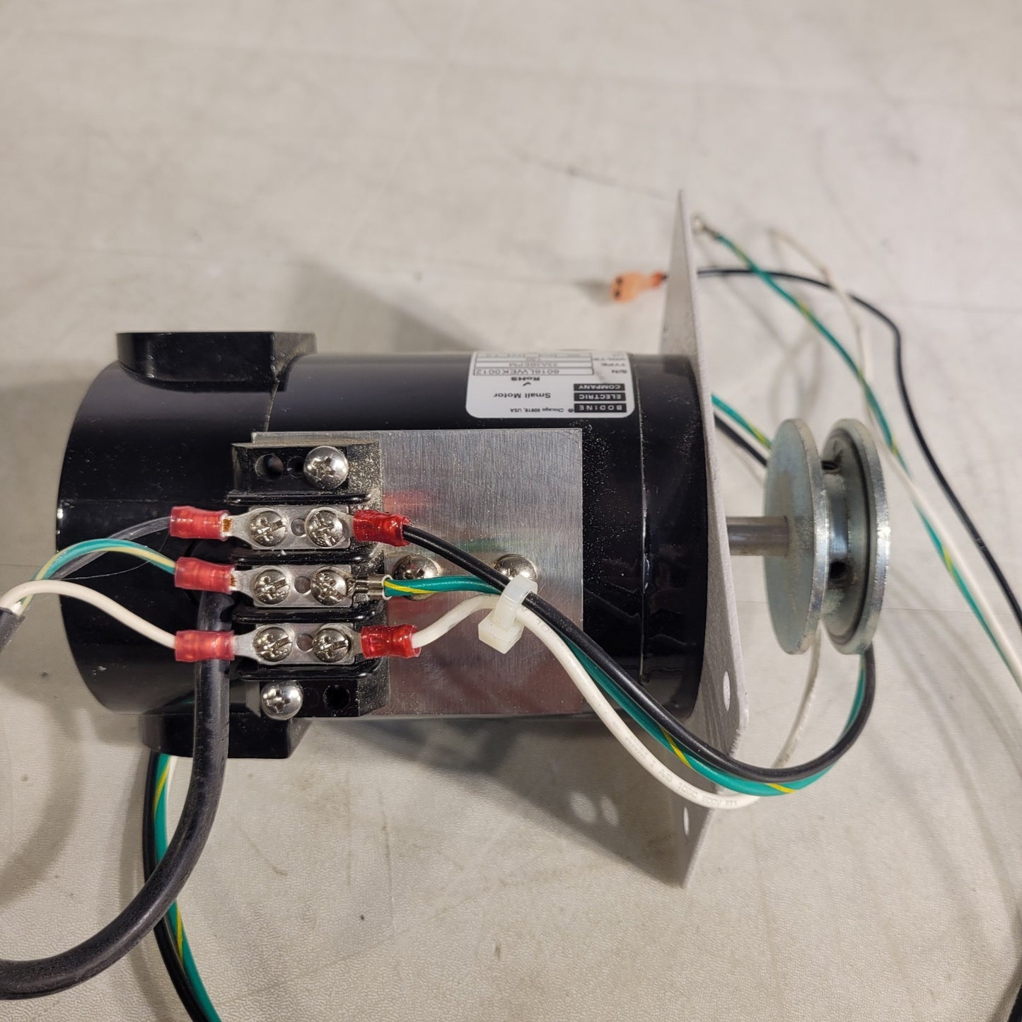 Bodine Electric Motor 33A3BEPM 1/12 HP 2500RPM DC 0.71A 130V 6016LWEK0012