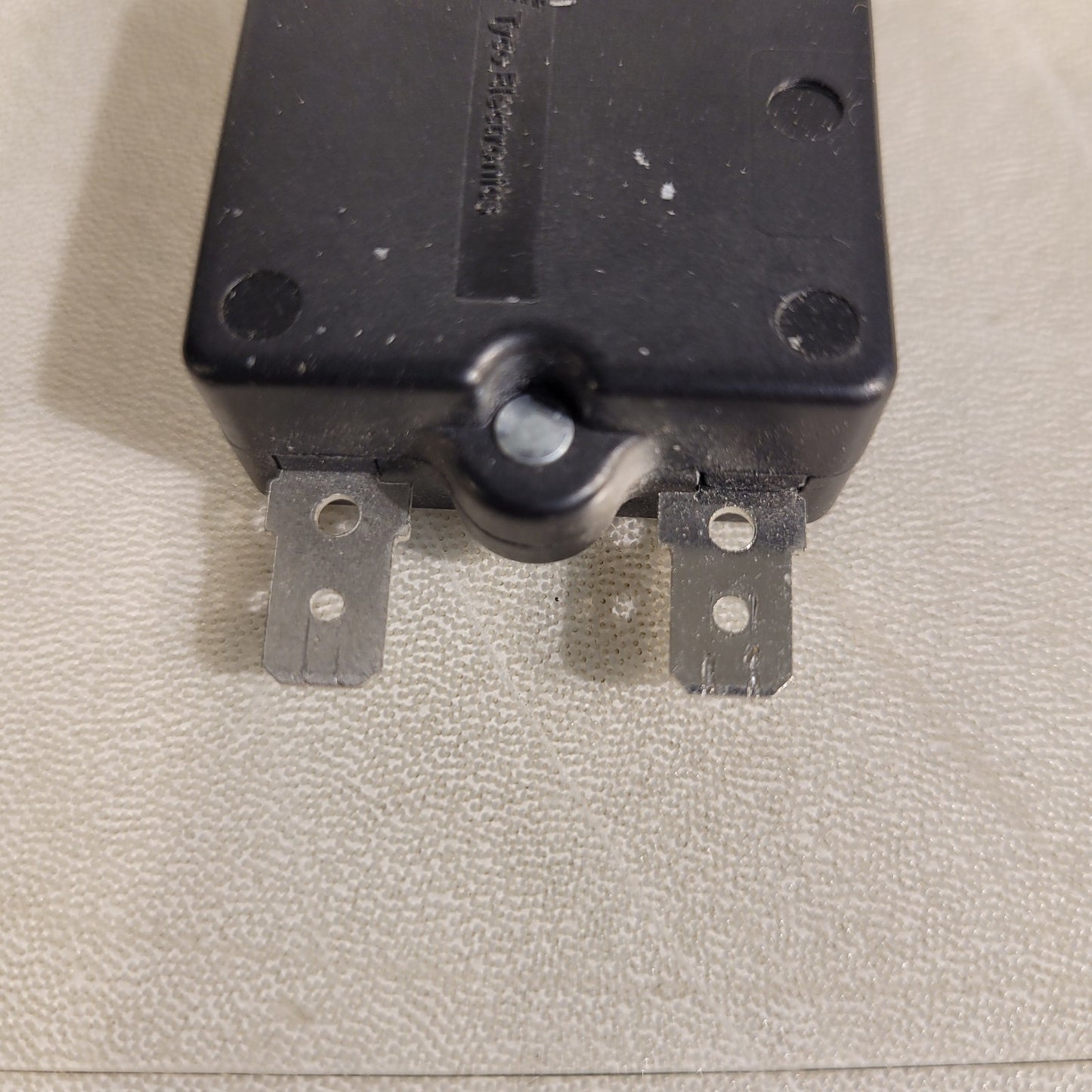 Tyco Electronics W58-XB1A4A-3 Thermal Circuit Breaker 250VAC 50VDC 3A max