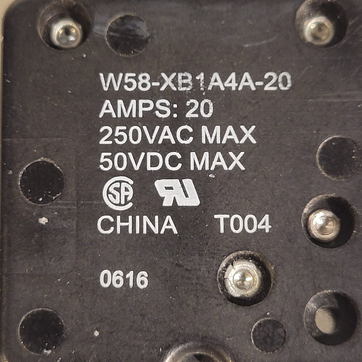 Tyco Electronics W58-XB1A4A-20 Thermal Circuit Breaker 250VAC 50VDC 20A max
