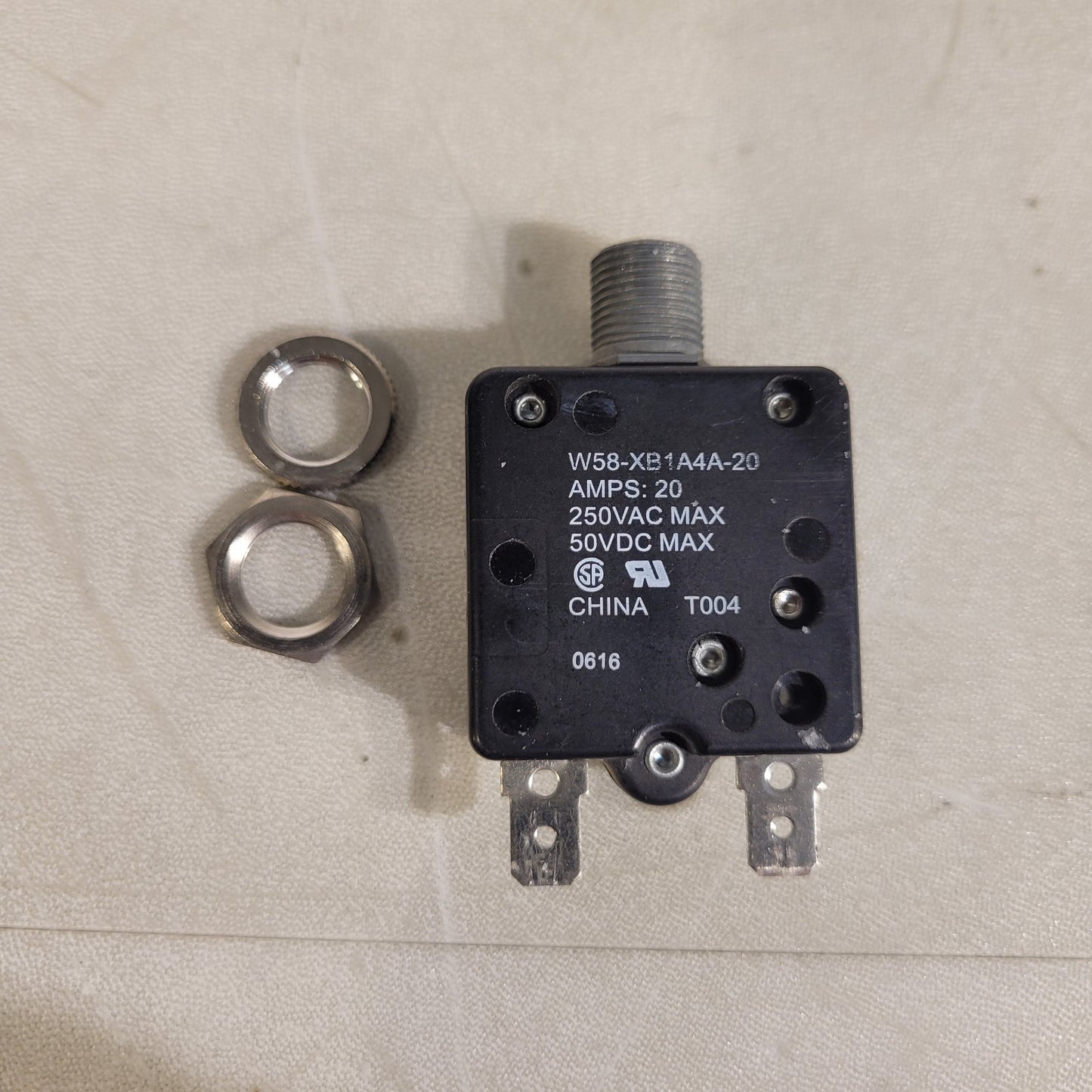 Tyco Electronics W58-XB1A4A-20 Thermal Circuit Breaker 250VAC 50VDC 20A max