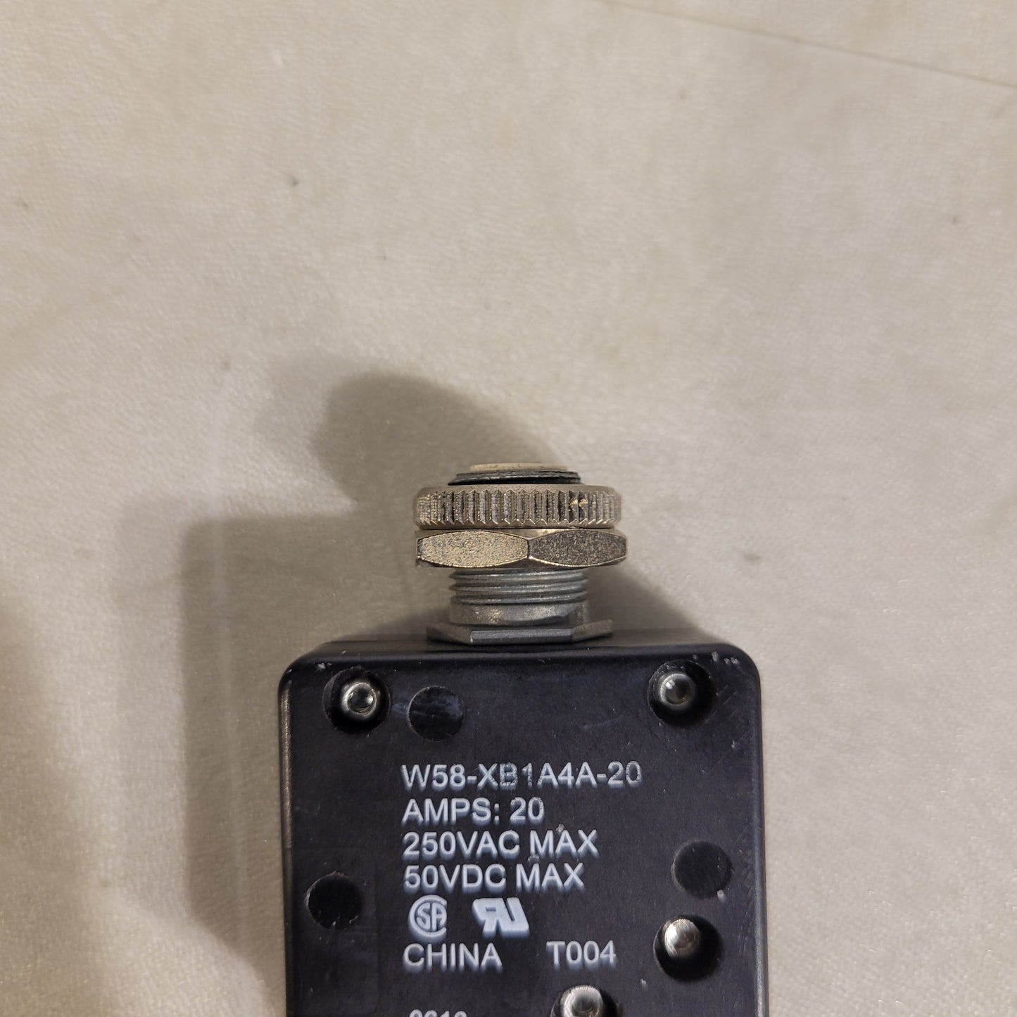 Tyco Electronics W58-XB1A4A-20 Thermal Circuit Breaker 250VAC 50VDC 20A max