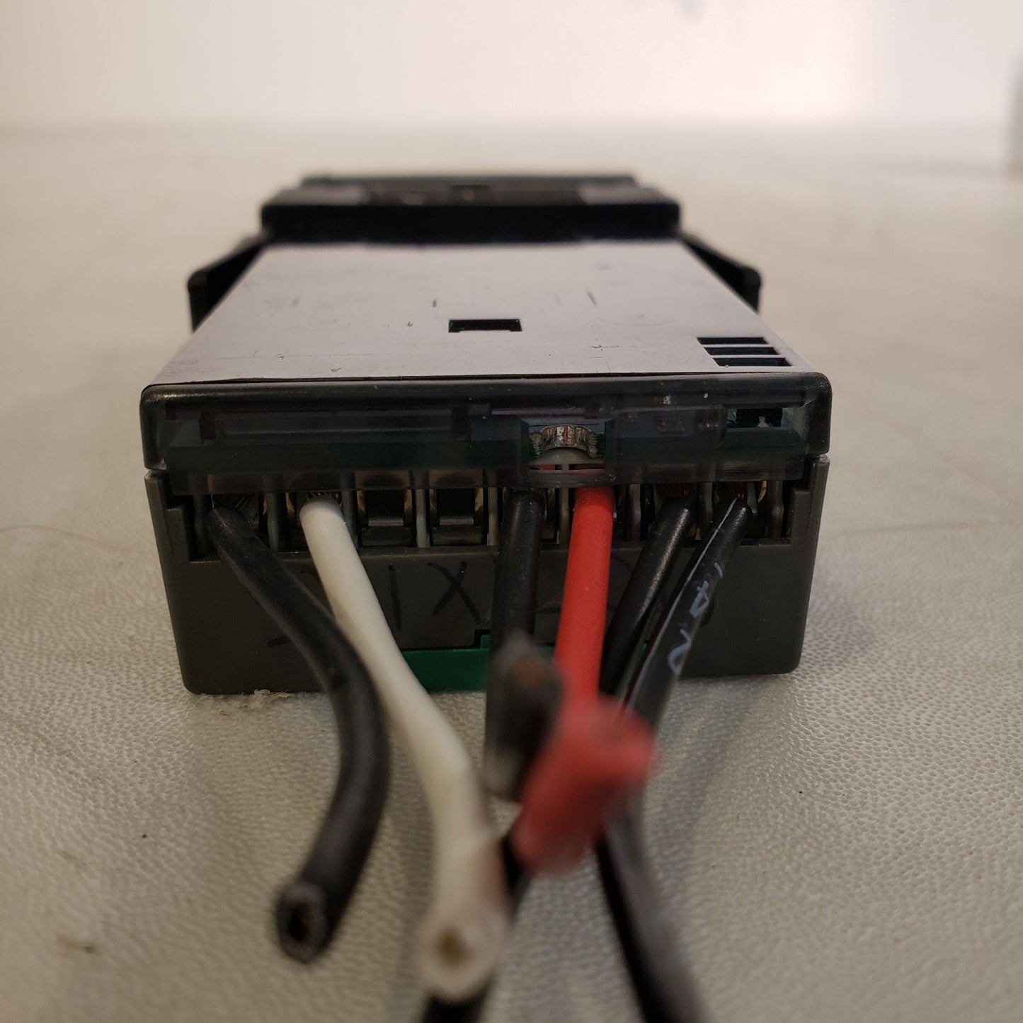 Cal Controls 3200 Temperature Controller for RTD Display 100-240V 50-60HZ Omega