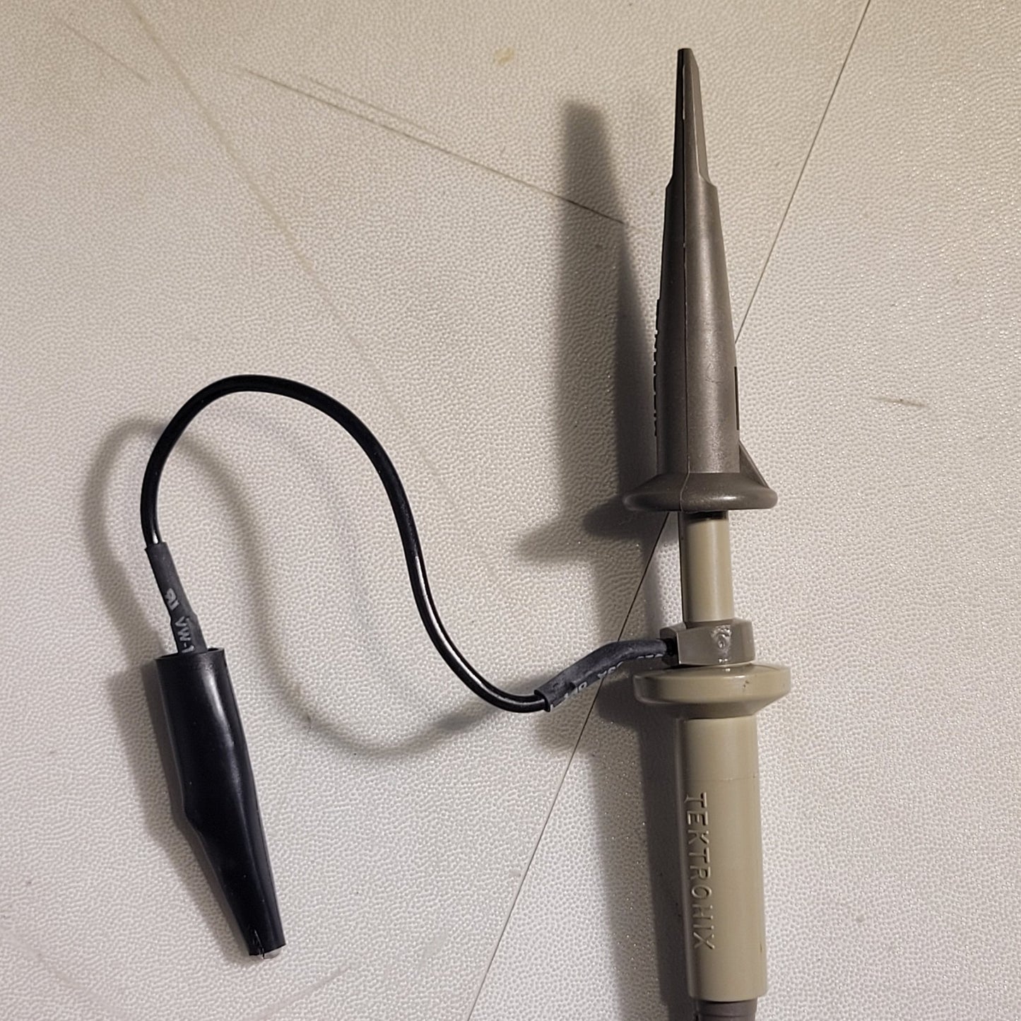 Tektronix P6101A 1X Passive Probe Oscilloscopes P6101A 1X BNC Male Manual, Leads