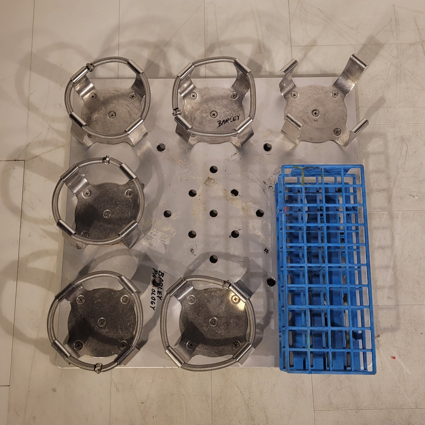Thermo MaxQ 5000 Stainless Steel Shaker Flask Clamps w/ Test Tube Rack