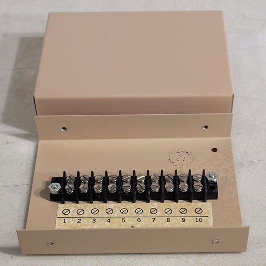 Terminal Block 10-Slot 5-1/2" x 4" Tan Steel 10-Wire Electrical Box
