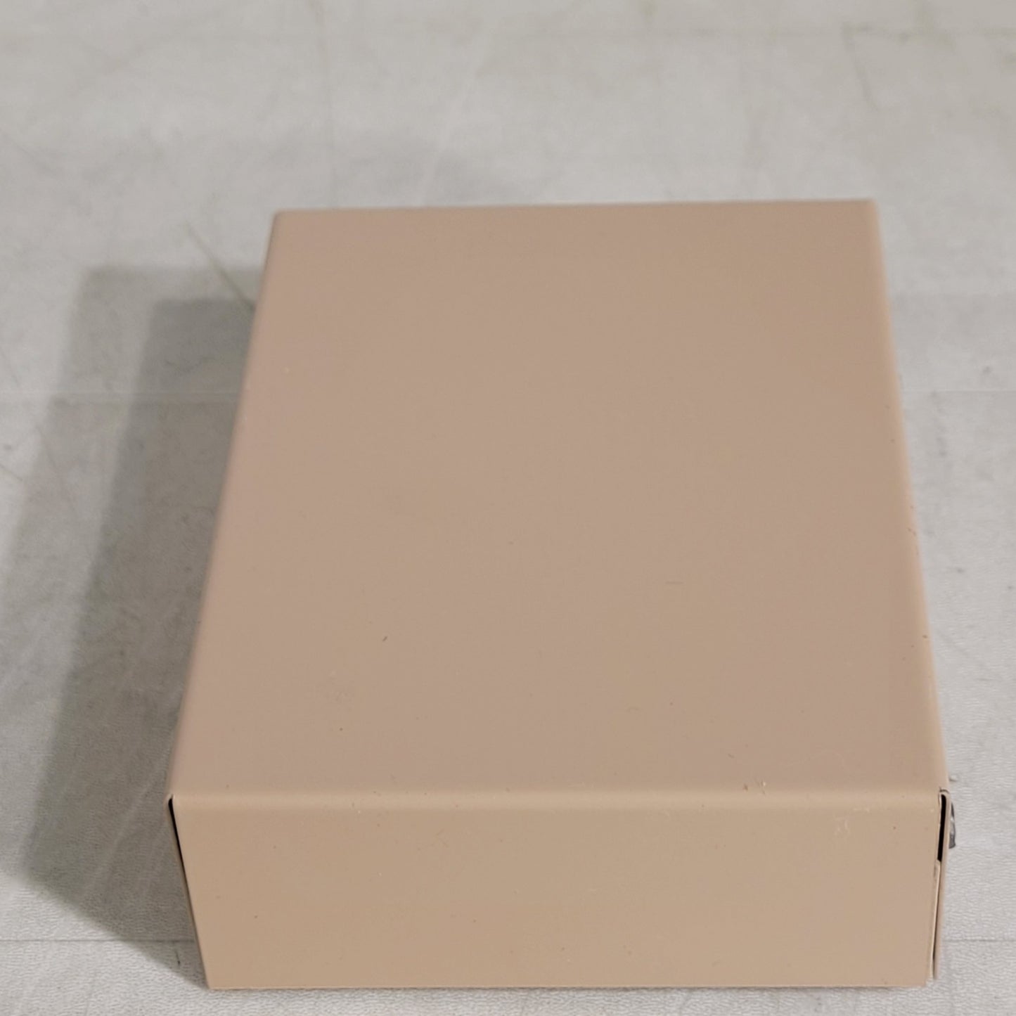 Terminal Block 10-Slot 5-1/2" x 4" Tan Steel 10-Wire Electrical Box