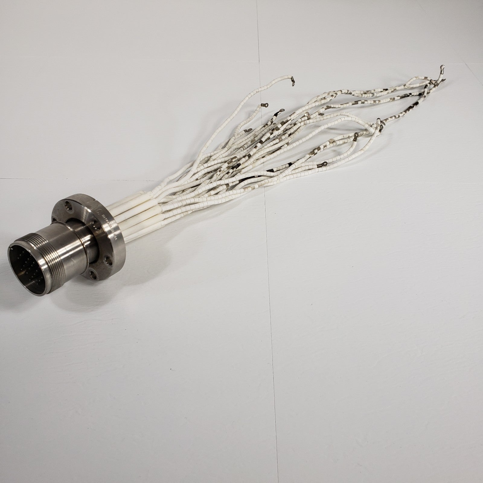MDC Conflat DN35CF 2.75" CF 20-Pin Feedthrough UHV Alumina Bead Insula ...