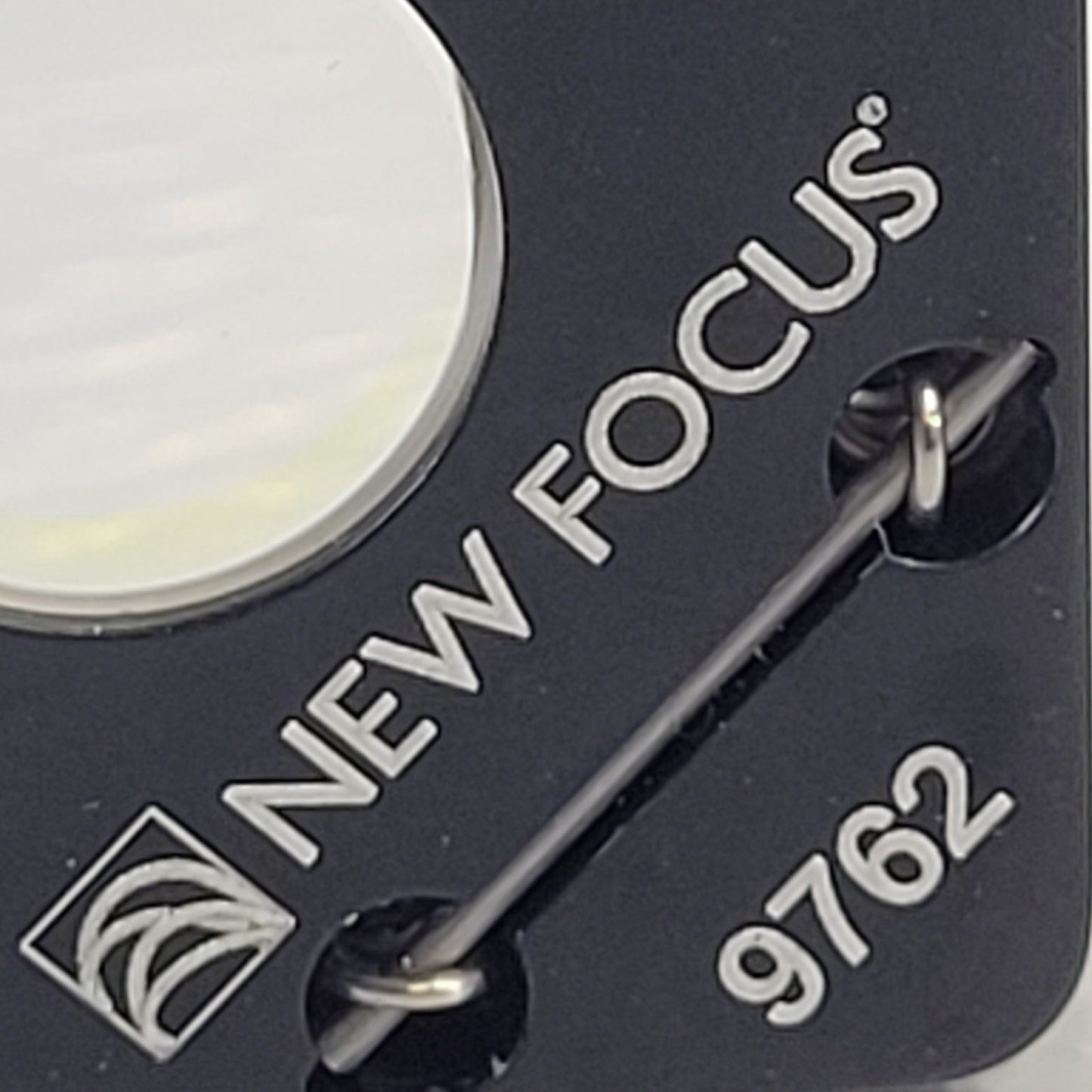 New Focus 9762 Kinetic 1/2" Mirror Mount w/ Dichroic Blue Filter Optical