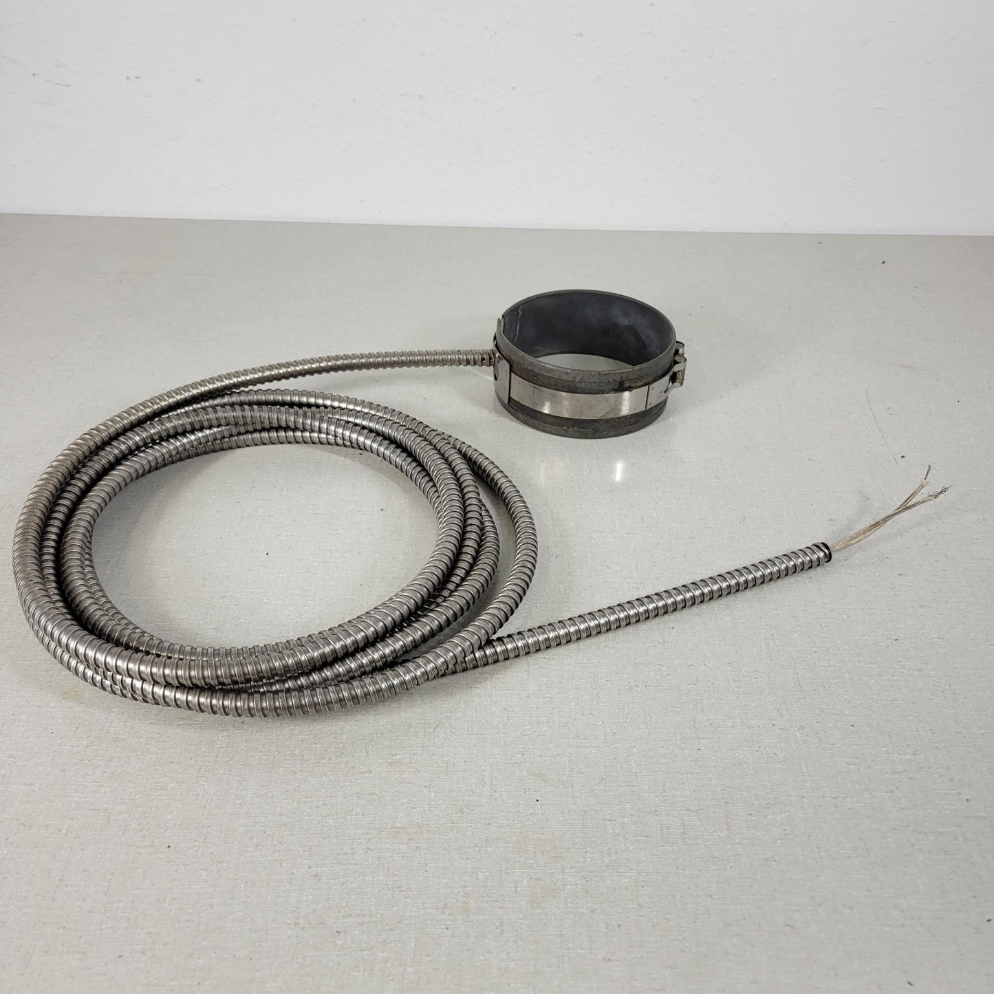 Vacuum Chamber Bakeout Heater Coil 4.5" ID 5-Meter 92-Ohm Insulated EMT Cable