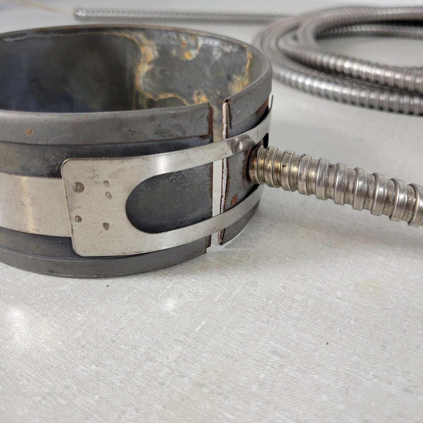 Vacuum Chamber Bakeout Heater Coil 4.5" ID 5-Meter 92-Ohm Insulated EMT Cable