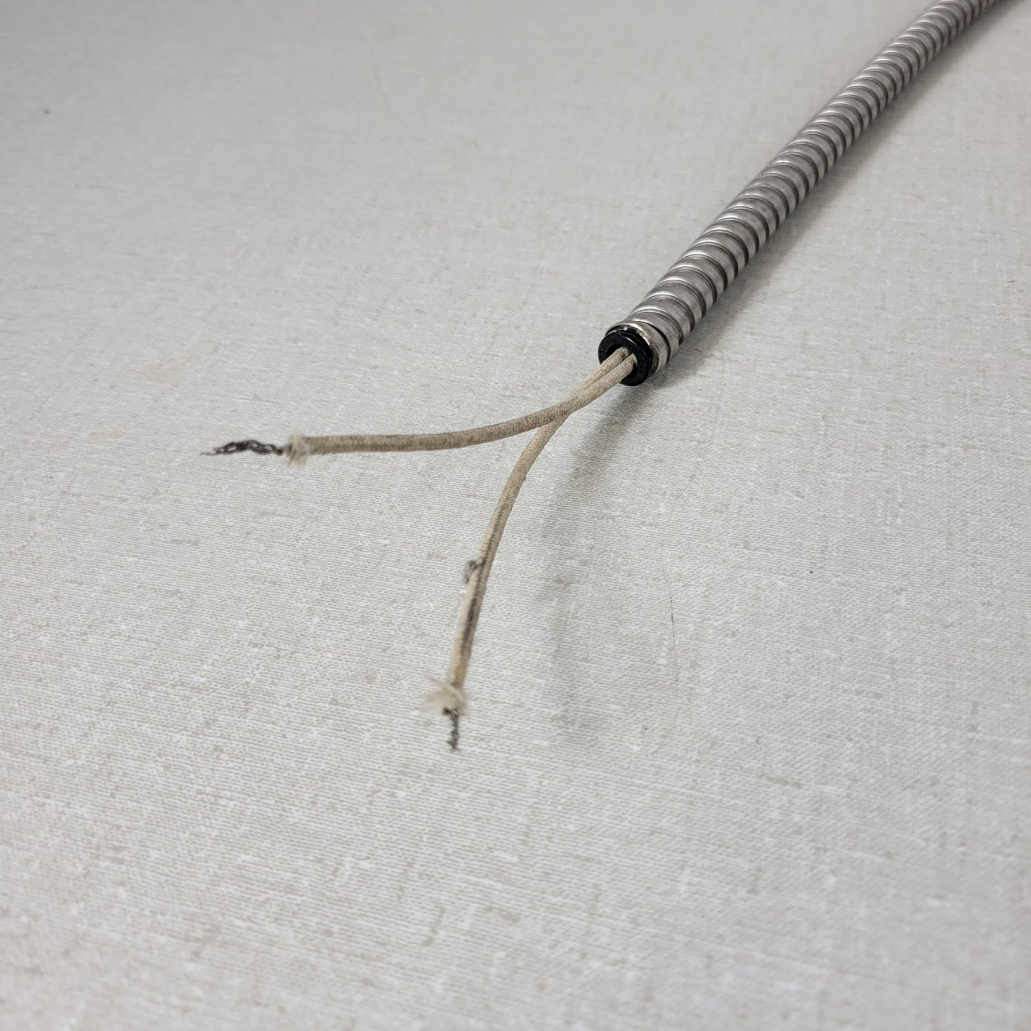 Vacuum Chamber Bakeout Heater Coil 4.5" ID 5-Meter 92-Ohm Insulated EMT Cable