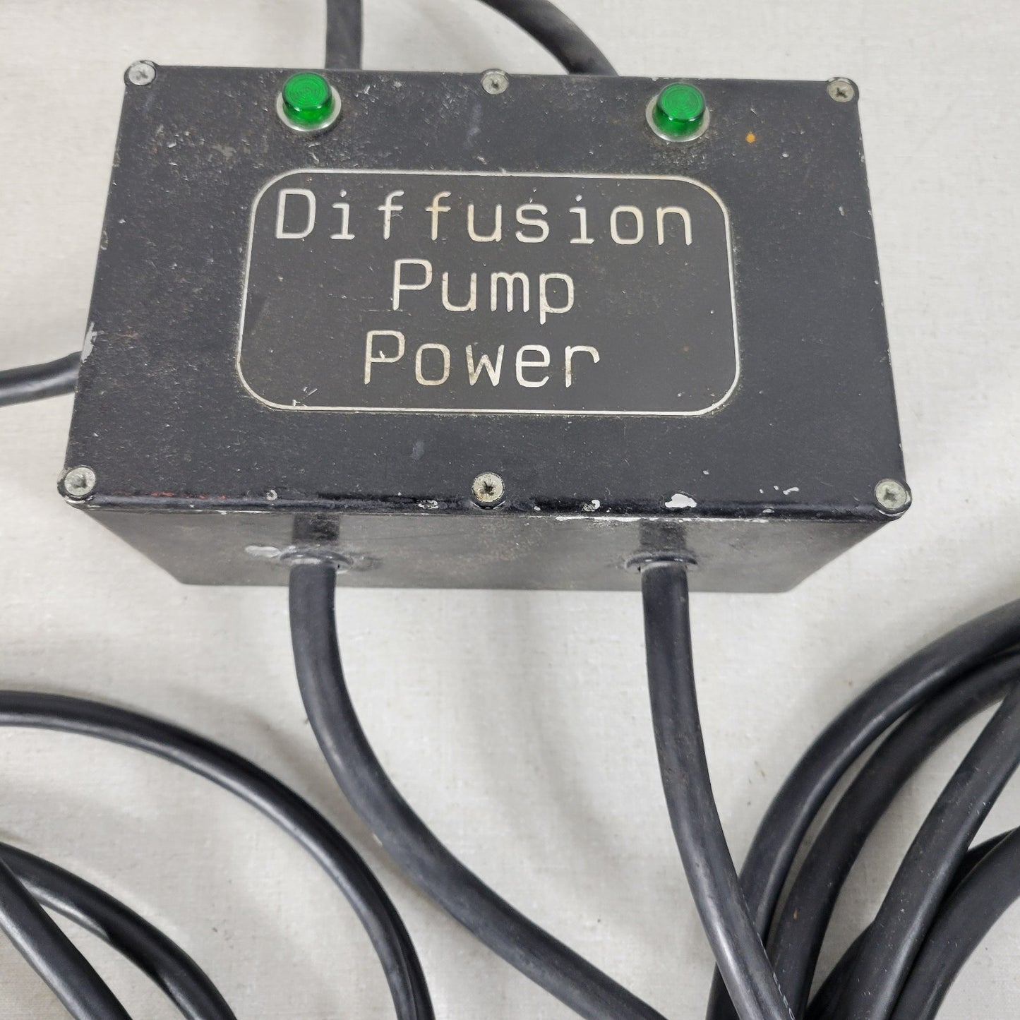 Contactor Relay Box for Two Varian Type 0184 Diffusion Pumps NEMA L5-20 Plugs