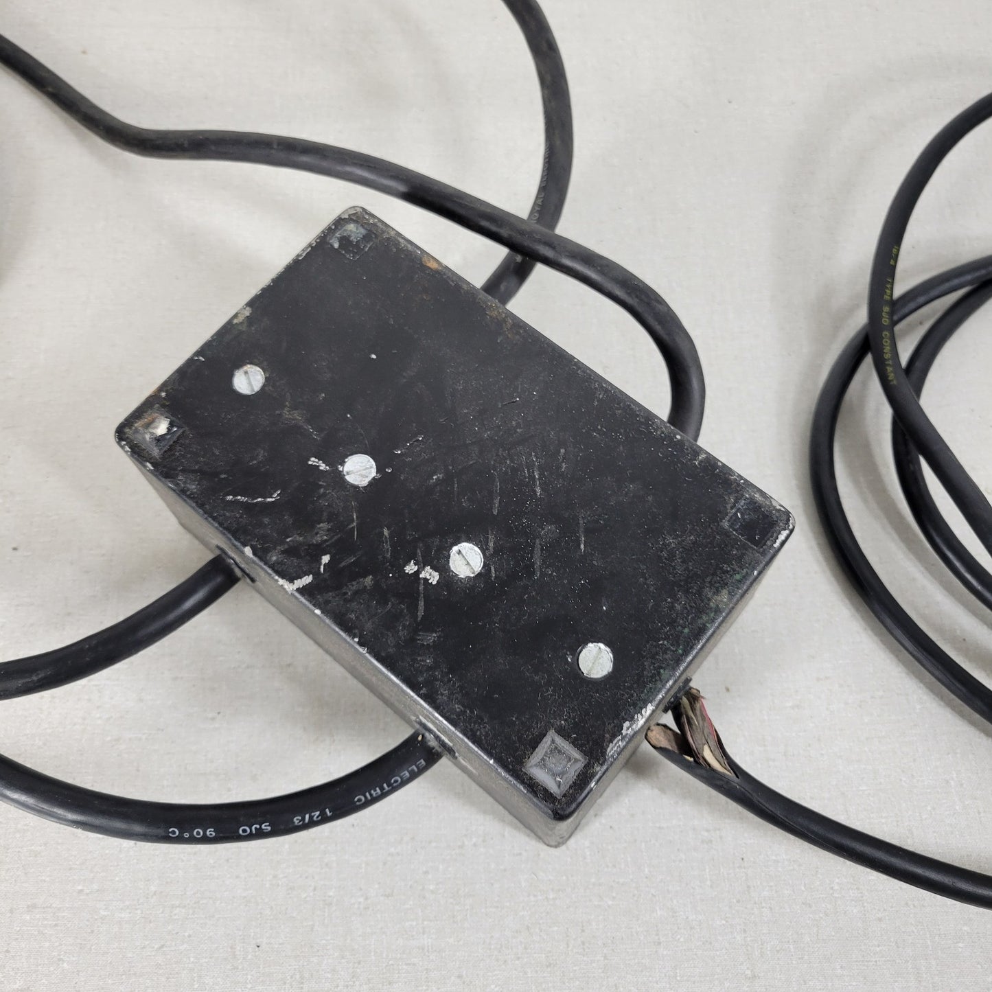 Contactor Relay Box for Two Varian Type 0184 Diffusion Pumps NEMA L5-20 Plugs