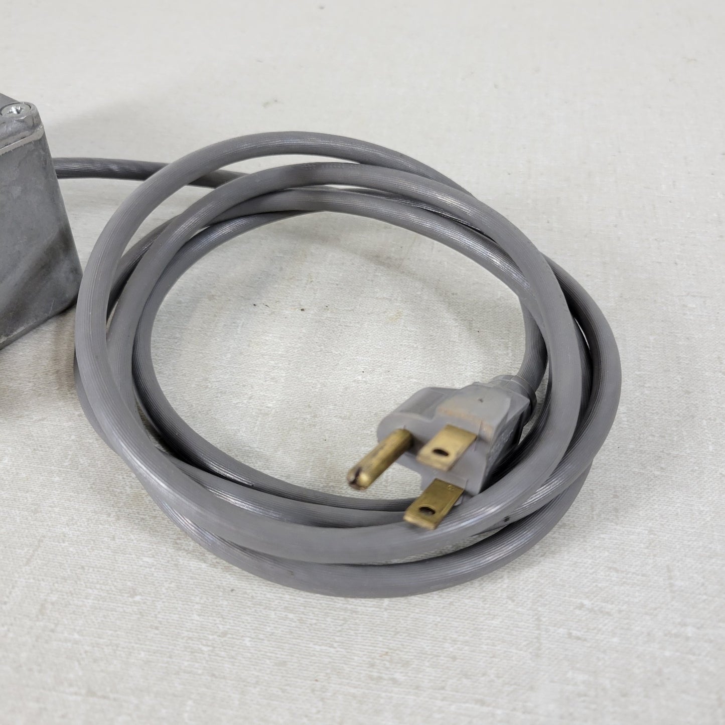 Vacuum Gate Valve Control Box Two-Circuit Indicator Fuse Protected US 120V Plug
