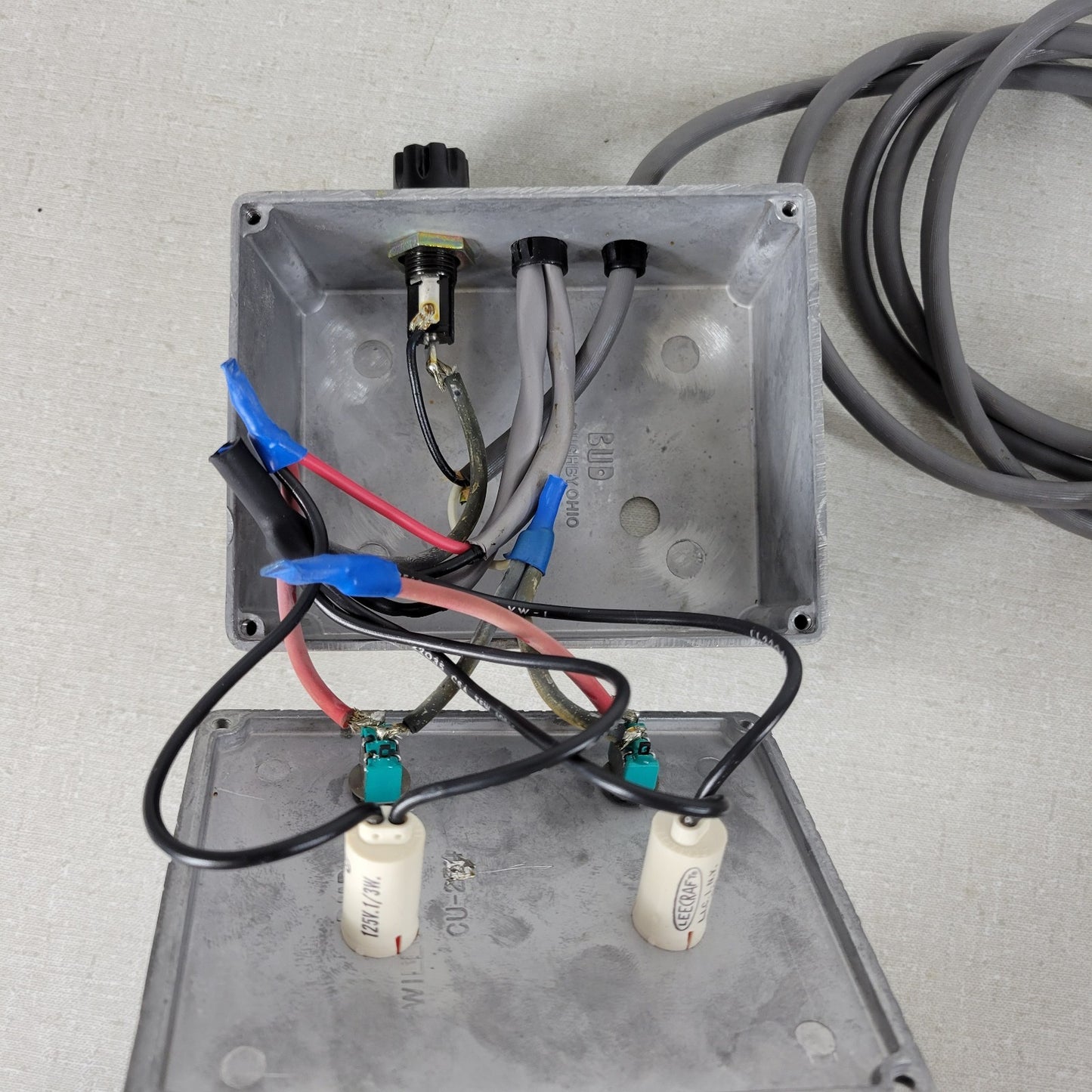 Vacuum Gate Valve Control Box Two-Circuit Indicator Fuse Protected US 120V Plug
