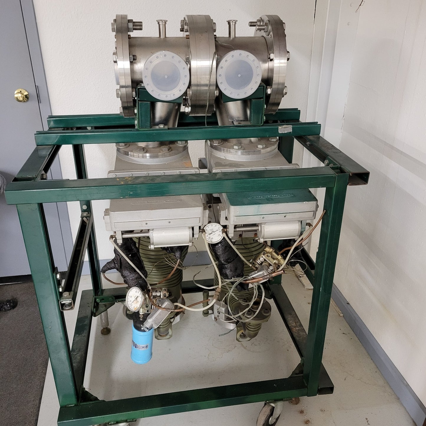 8" Vacuum Chamber Conflat DN100CF KF25 w/ Frame Cart Ultra High Diffusion Pumps