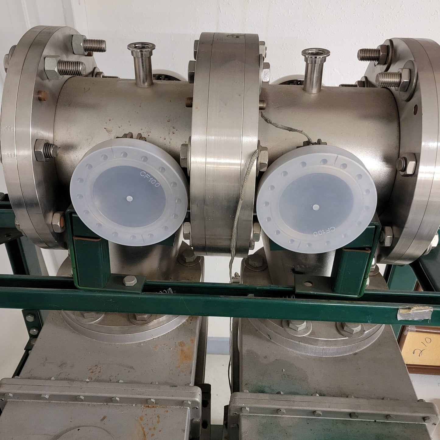 8" Vacuum Chamber Conflat DN100CF KF25 w/ Frame Cart Ultra High Diffusion Pumps