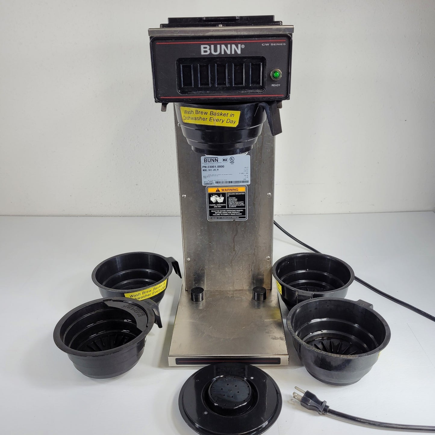 BUNN CW15-APS PF CW Series Coffee Machine With 5 Splashgard Funnels