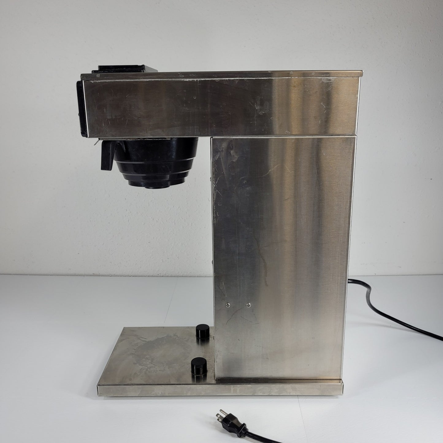 BUNN CW15-APS PF CW Series Coffee Machine With 5 Splashgard Funnels