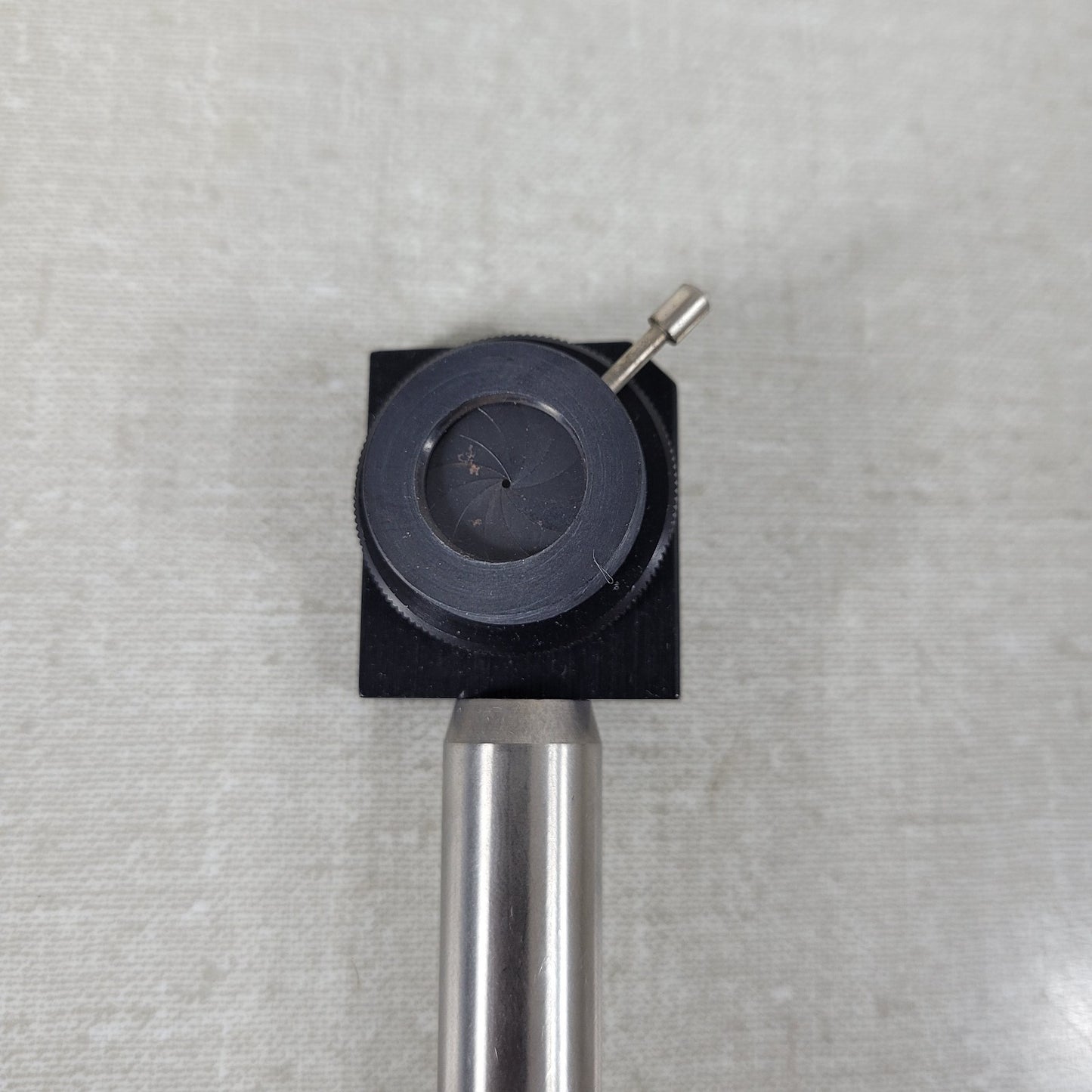 Newport Iris Diaphram 1-11mm Aperture MH-2P Lens Mount VPH-3 Post Holder