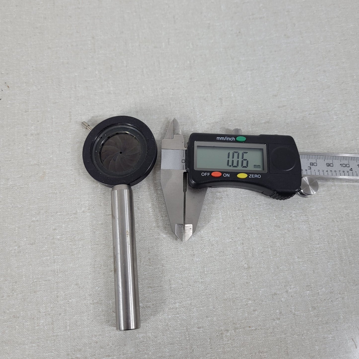 Unbranded Variable Aperture Stop 1-25mm w/ 3" Mount Post 43.75mm Outer Diameter
