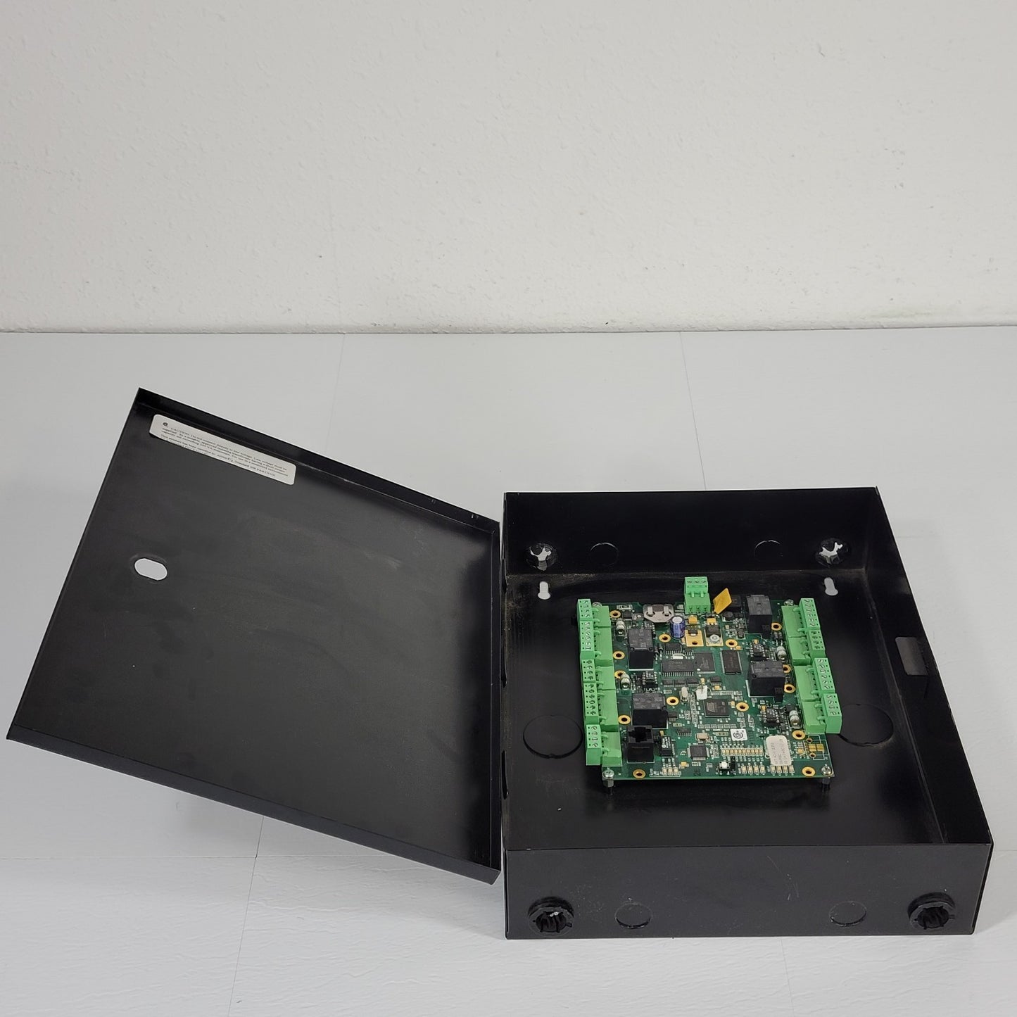 Keri NXT-4D-X 11351 Door Access Control Board with Enclosure No Lock On Box