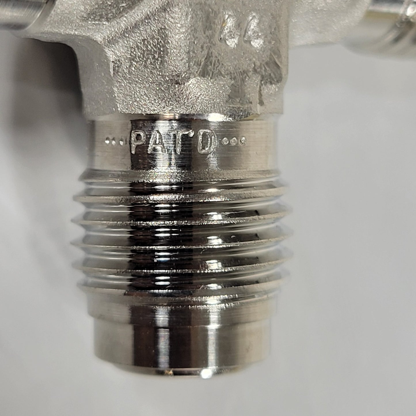 Cajon 316-R-44 VCR High Vacuum Face Seal Union Tee Stainless Steel High Purity