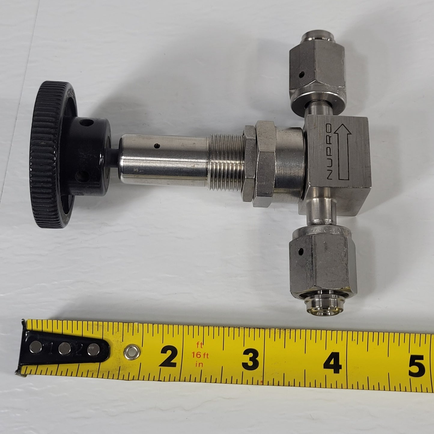 Nupro SS-4BRW V13 Bellows Valve  Stainless Steel VCR 316 1/4" Seal Fittings