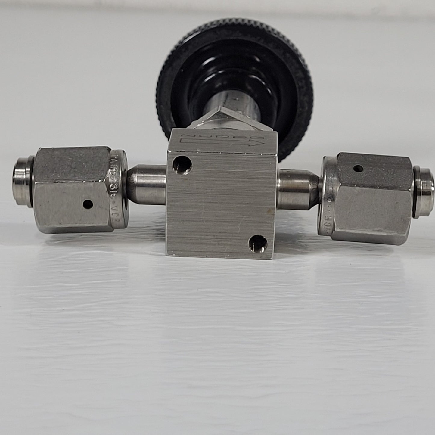 Nupro SS-4BRW V13 Bellows Valve  Stainless Steel VCR 316 1/4" Seal Fittings