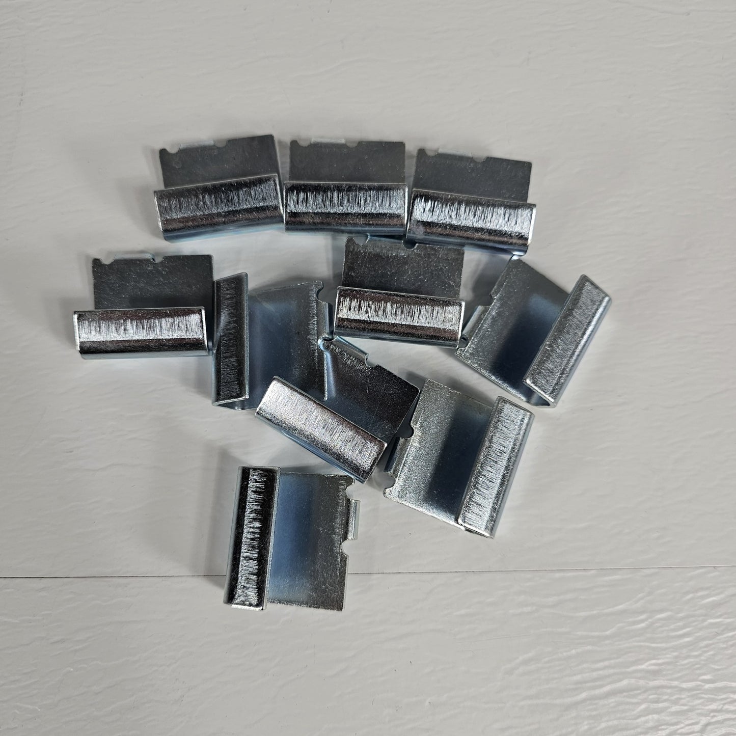 Lot of 10 Borroughs Pan Shelf Shelving Clips Heavy Duty Galvanized Saddle Box