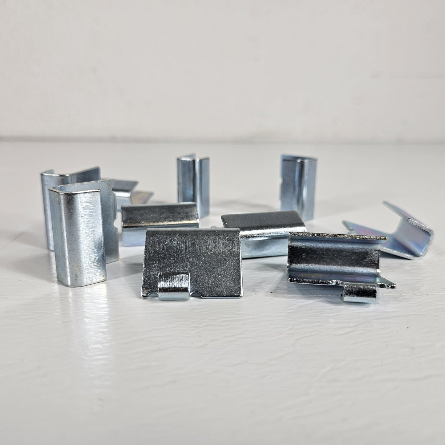 Lot of 10 Borroughs Pan Shelf Shelving Clips Heavy Duty Galvanized Saddle Box