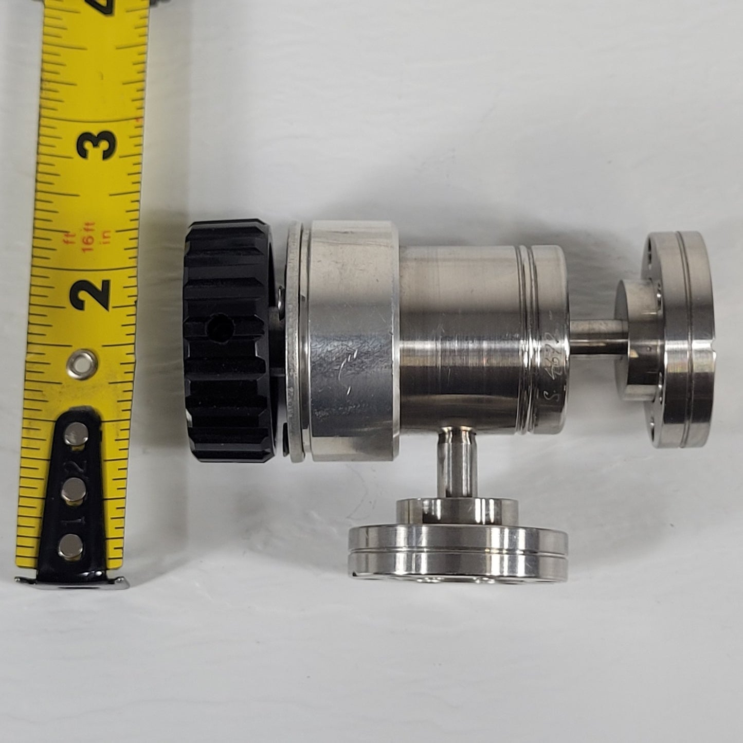 Vacuum Generators DN16CF 1.33" CF Conflat Manual UHV Vacuum Angle 90 Valve