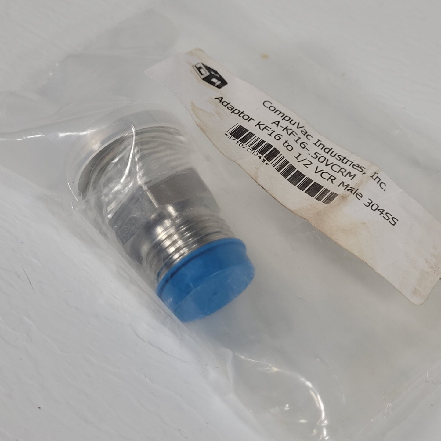 CompuVac A-KF16-.50VCRM Adaptor KF16 To 1/2 VCR Male 304SS High Vaccum NW16