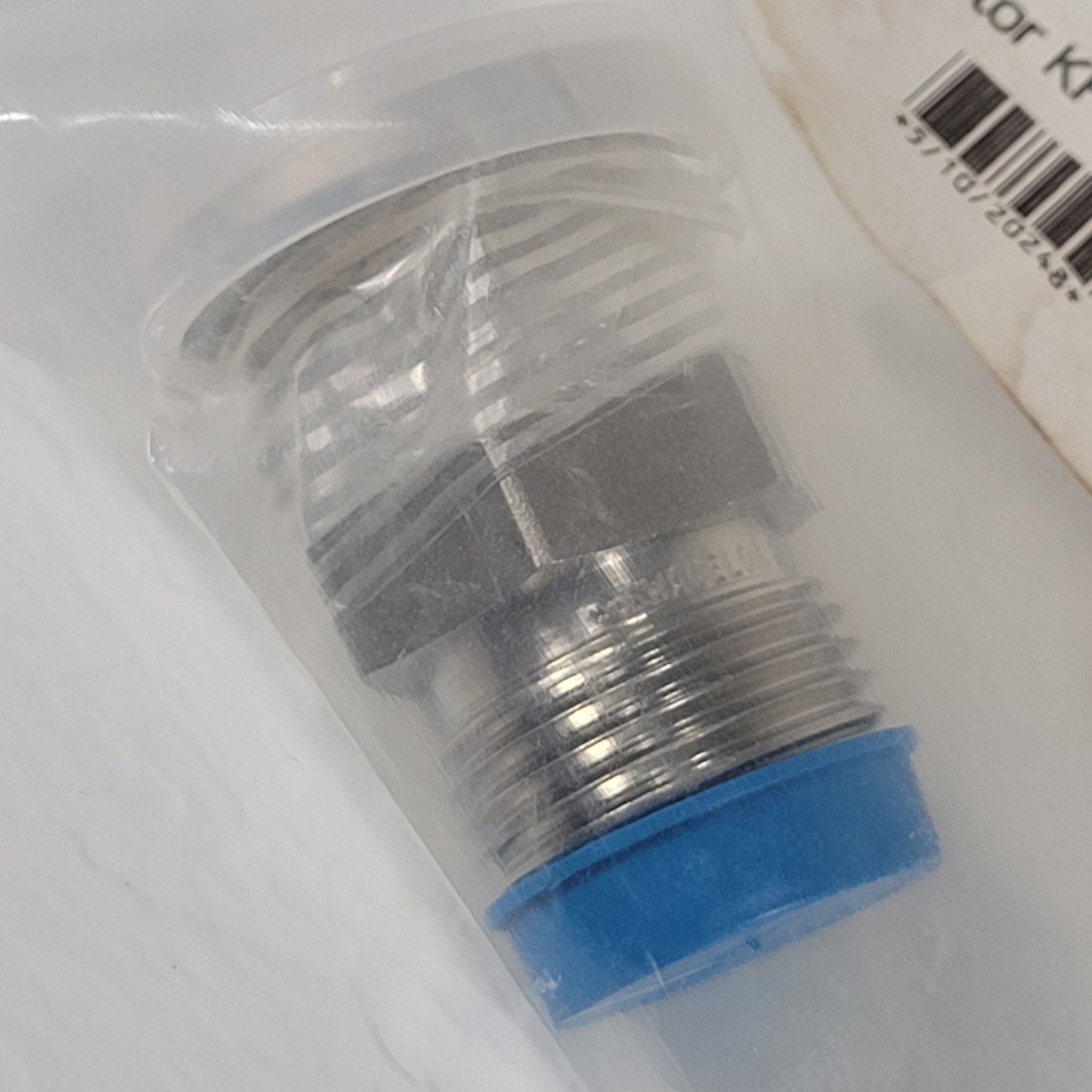 CompuVac A-KF16-.50VCRM Adaptor KF16 To 1/2 VCR Male 304SS High Vaccum NW16