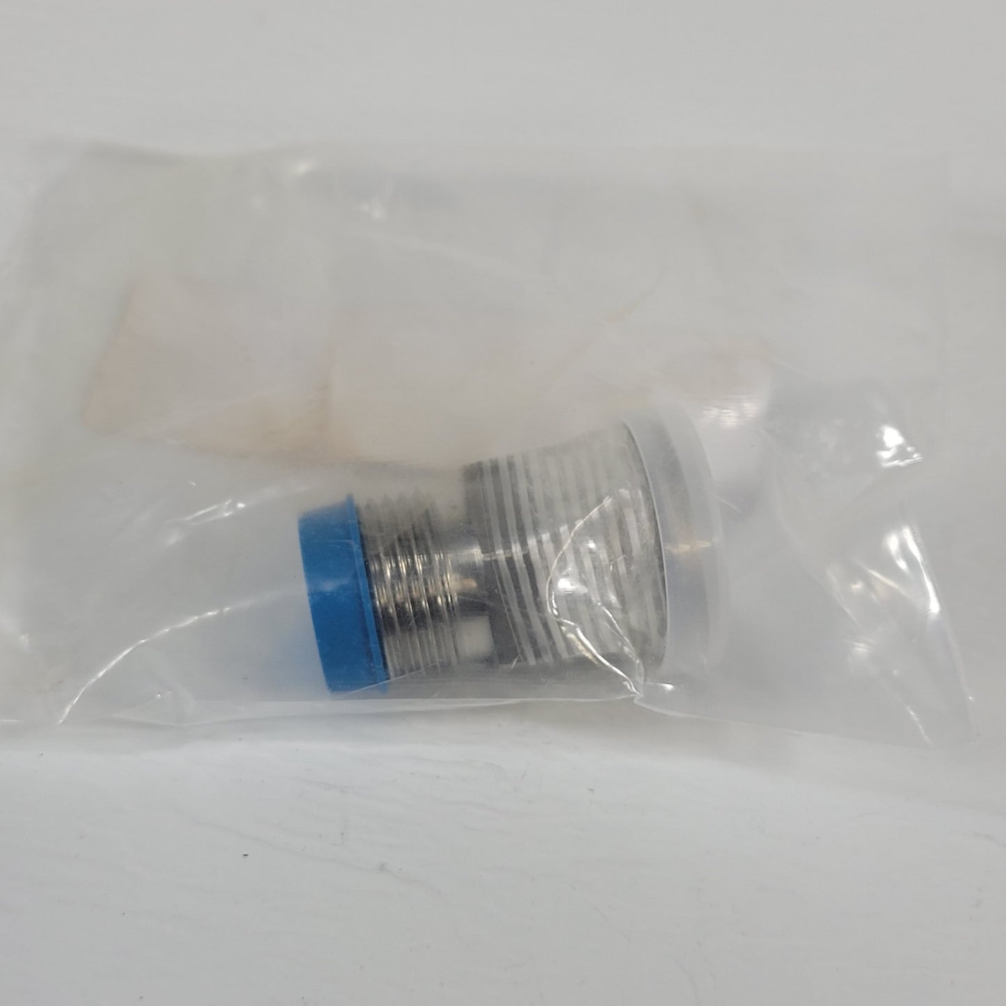 CompuVac A-KF16-.50VCRM Adaptor KF16 To 1/2 VCR Male 304SS High Vaccum NW16