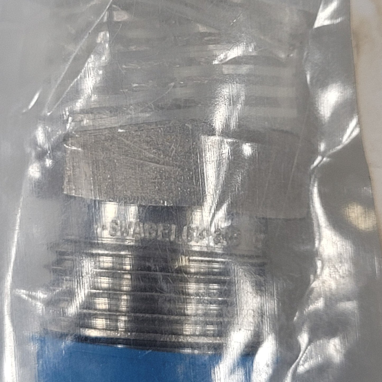 CompuVac A-KF16-.50VCRM Adaptor KF16 To 1/2 VCR Male 304SS High Vaccum NW16