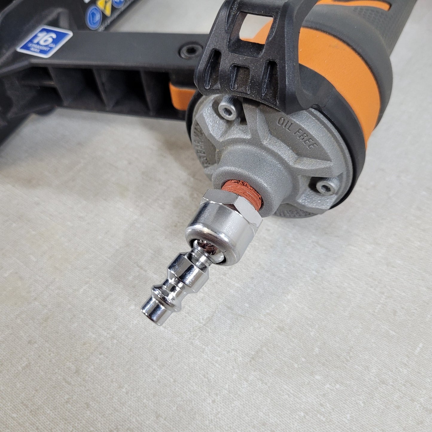 RIDGID R250SFF 16-Gauge 2.5 inch Finish Nail Gun Pneumatic Tool