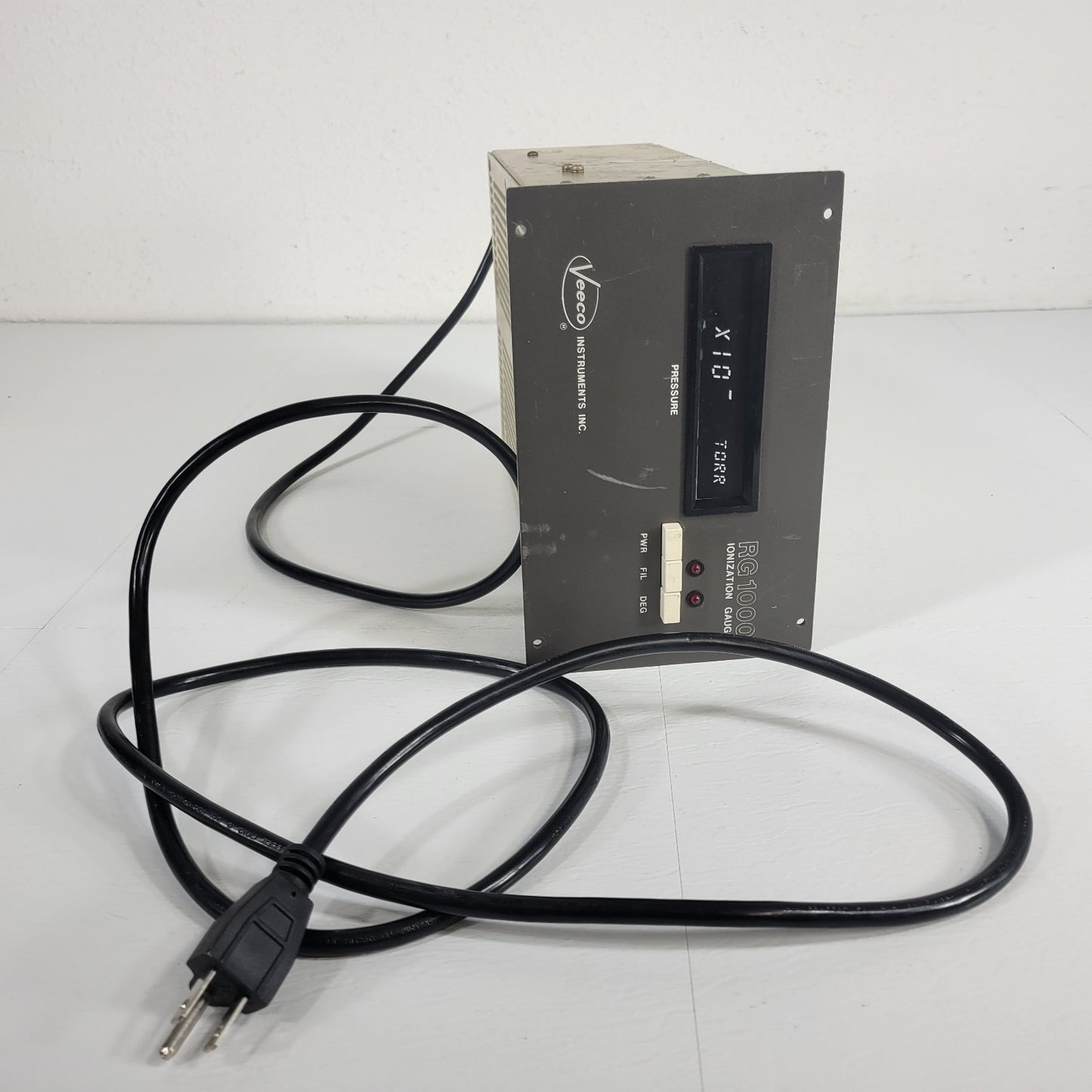 Veeco Instruments RG1000 Ionization Gauge Power Supply Controller High Vacuum