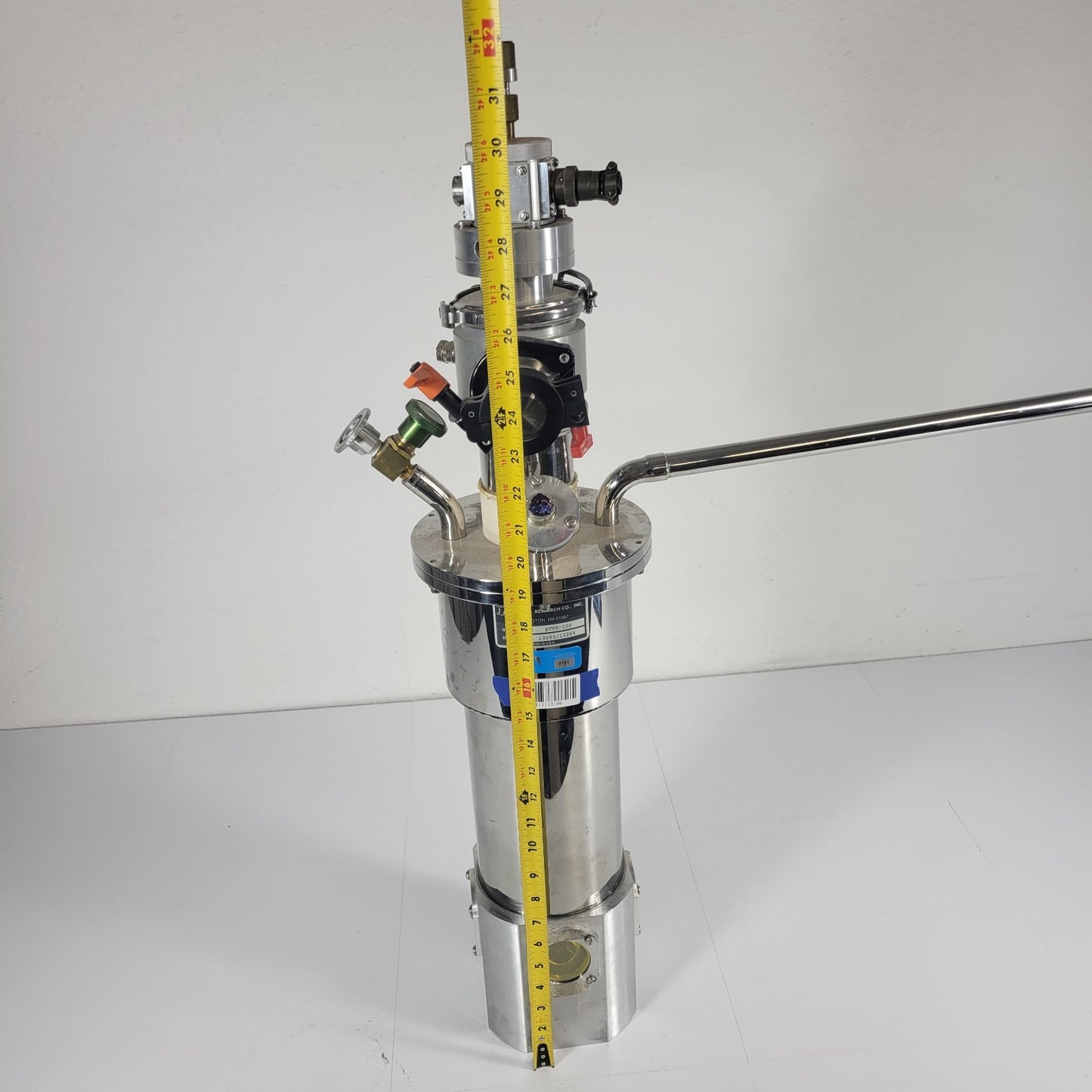 Janis Research SuperTran-VP STVP-100 Continuous Flow Optical Cryostat