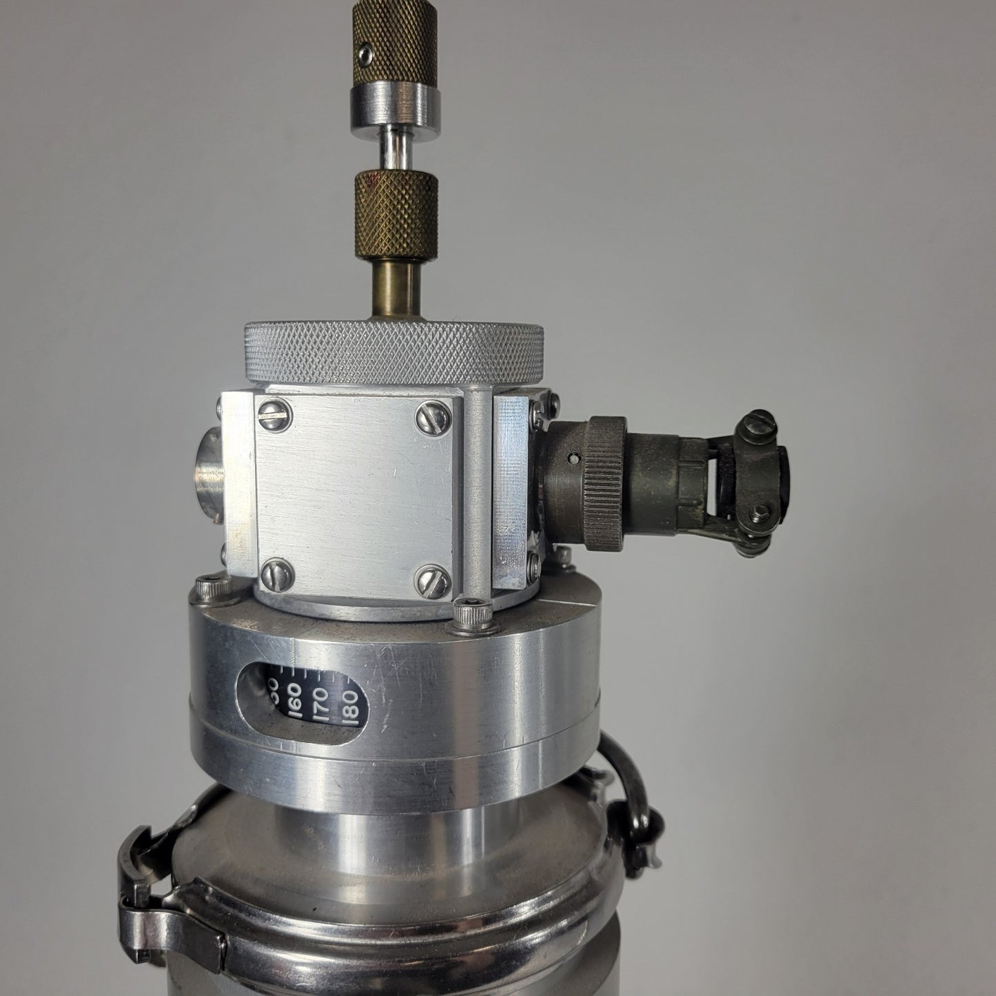 Janis Research SuperTran-VP STVP-100 Continuous Flow Optical Cryostat